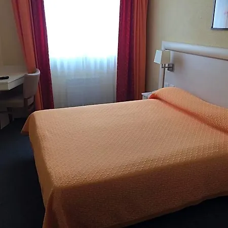 Elysee Hotel