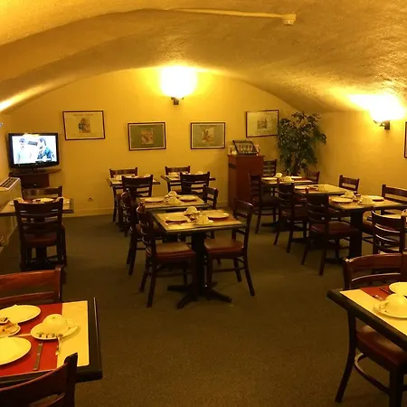 Hotel Elysée 2*