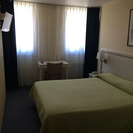 Elysée Hotel