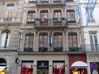 Hotel Elysée 2*