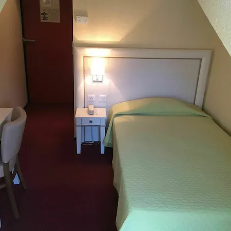 Elysée Hotel 2*
