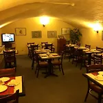Hotel Elysee 2*